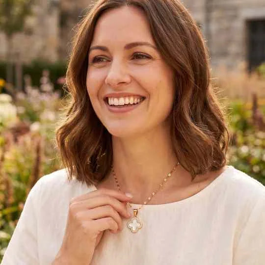 COLLAR TRÉBOL ☘️+ ENVÍO GRATIS